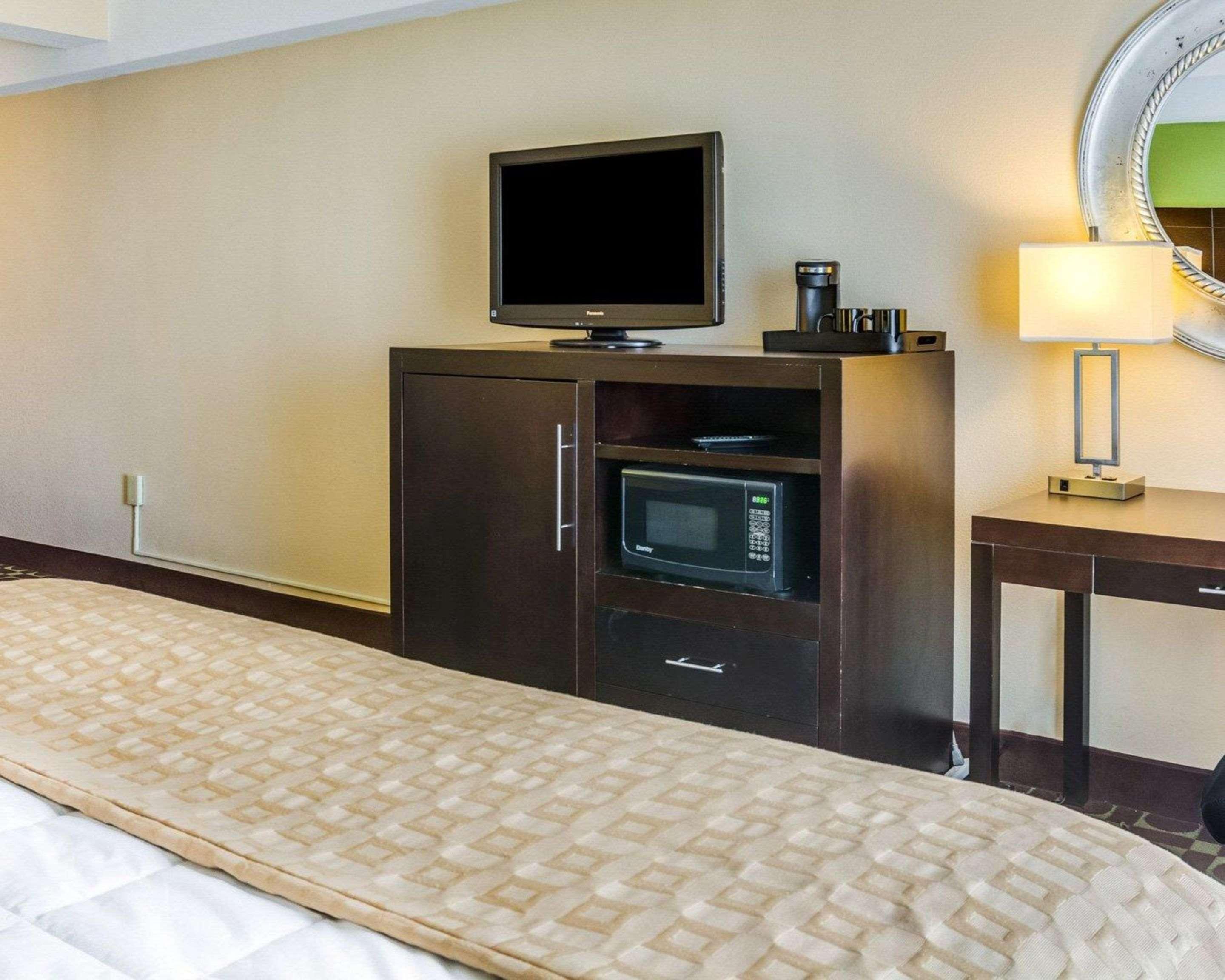 Garner Hotel Virginia Beach North By Ihg Экстерьер фото